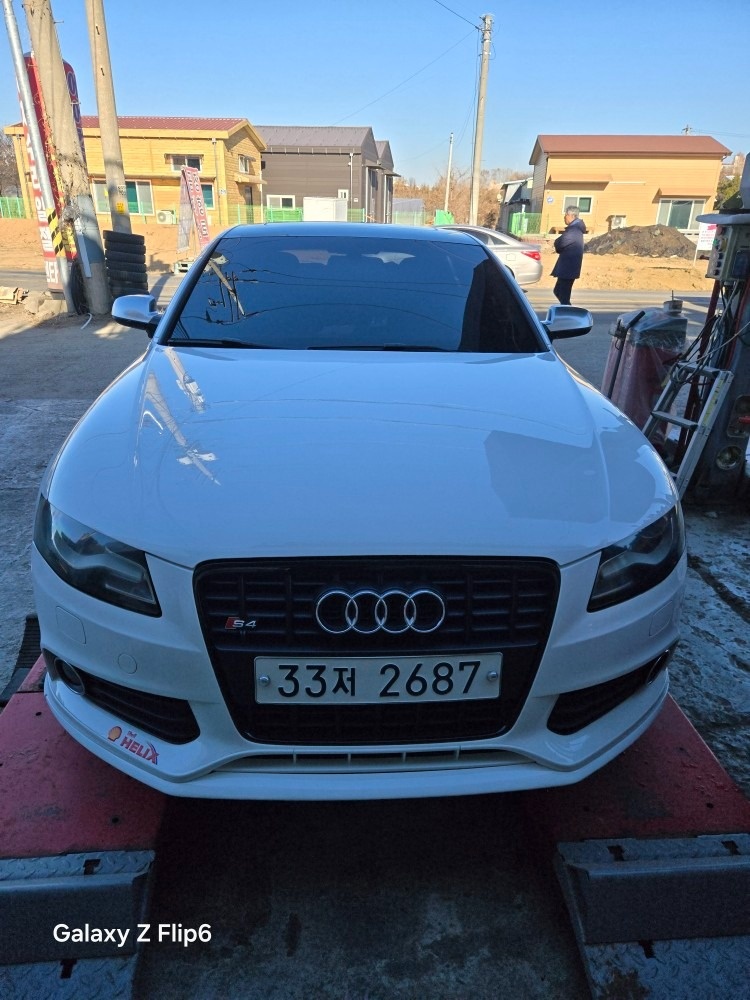 A4 B8/8K 2.0 TFSI (211마력) 매물 썸네일