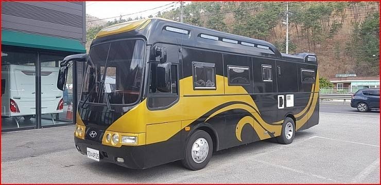 e 에어로타운 갱웨이 단축 STD 디젤 (225마력) 매물 썸네일