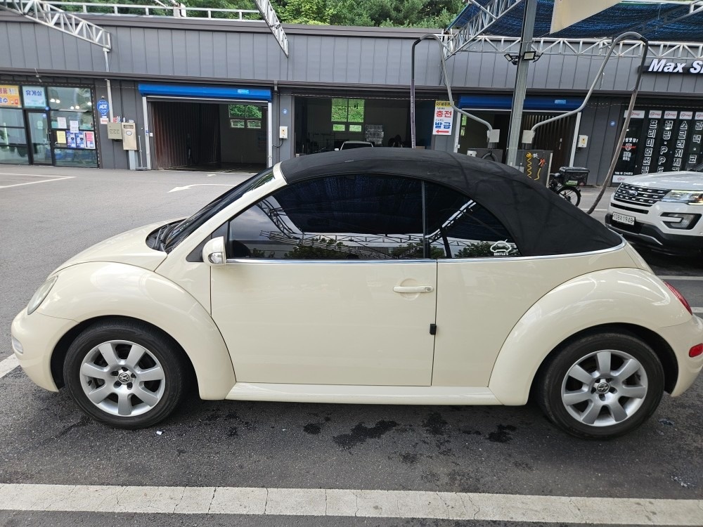 뉴 비틀 Ⅱ 9C/1Y 2.0 Cabriolet 매물 썸네일