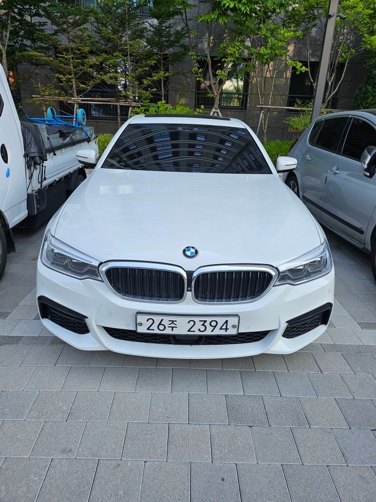 5시리즈 G30 520d xDrive (190마력) 매물 썸네일