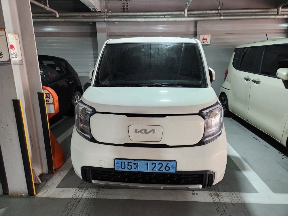 더 뉴 레이 PE2 TAM BEV(35.2 kWh) FWD 에어(205km) 매물 썸네일