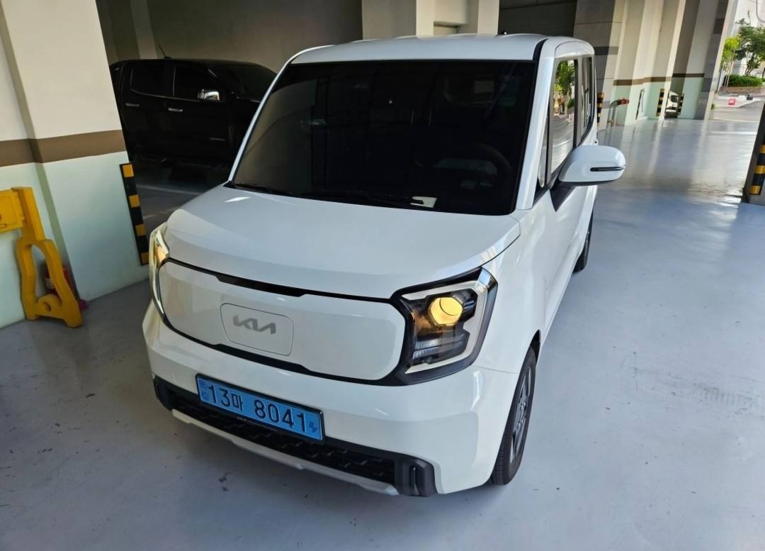 더 뉴 레이 PE2 TAM BEV(35.2 kWh) FWD 에어(205km) 매물 썸네일