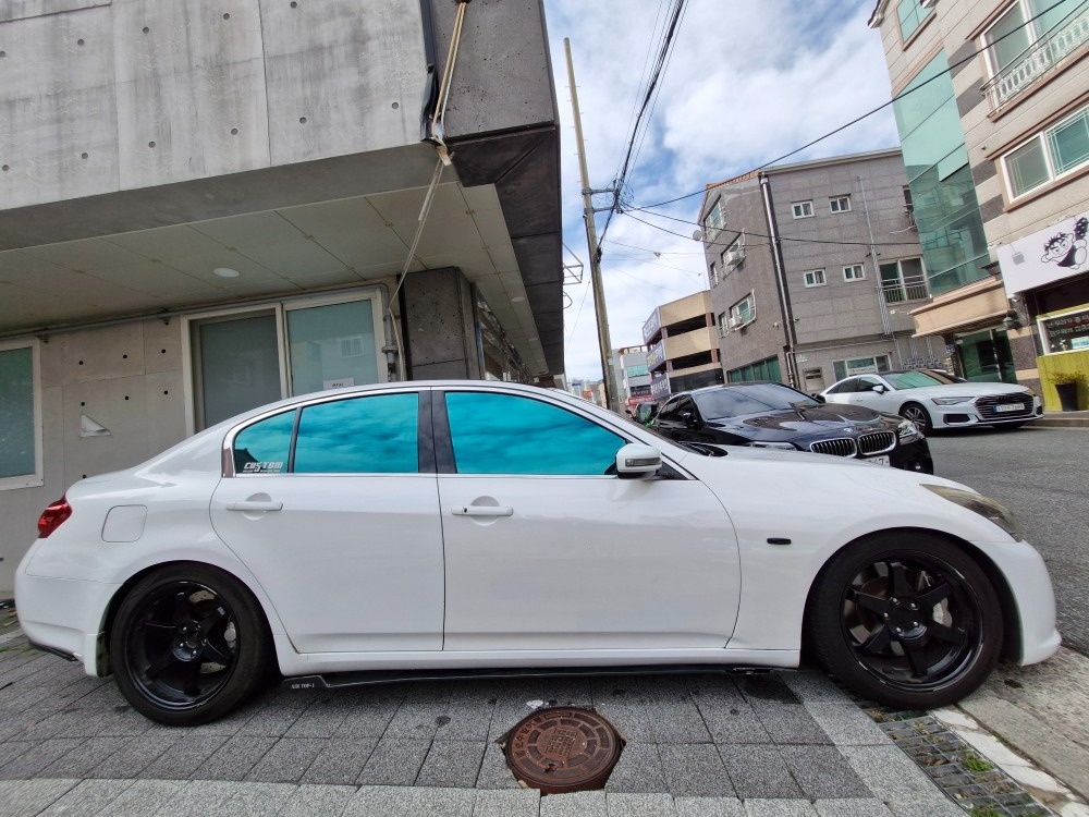 G37 V36 3.7 세단 스포츠 매물 썸네일