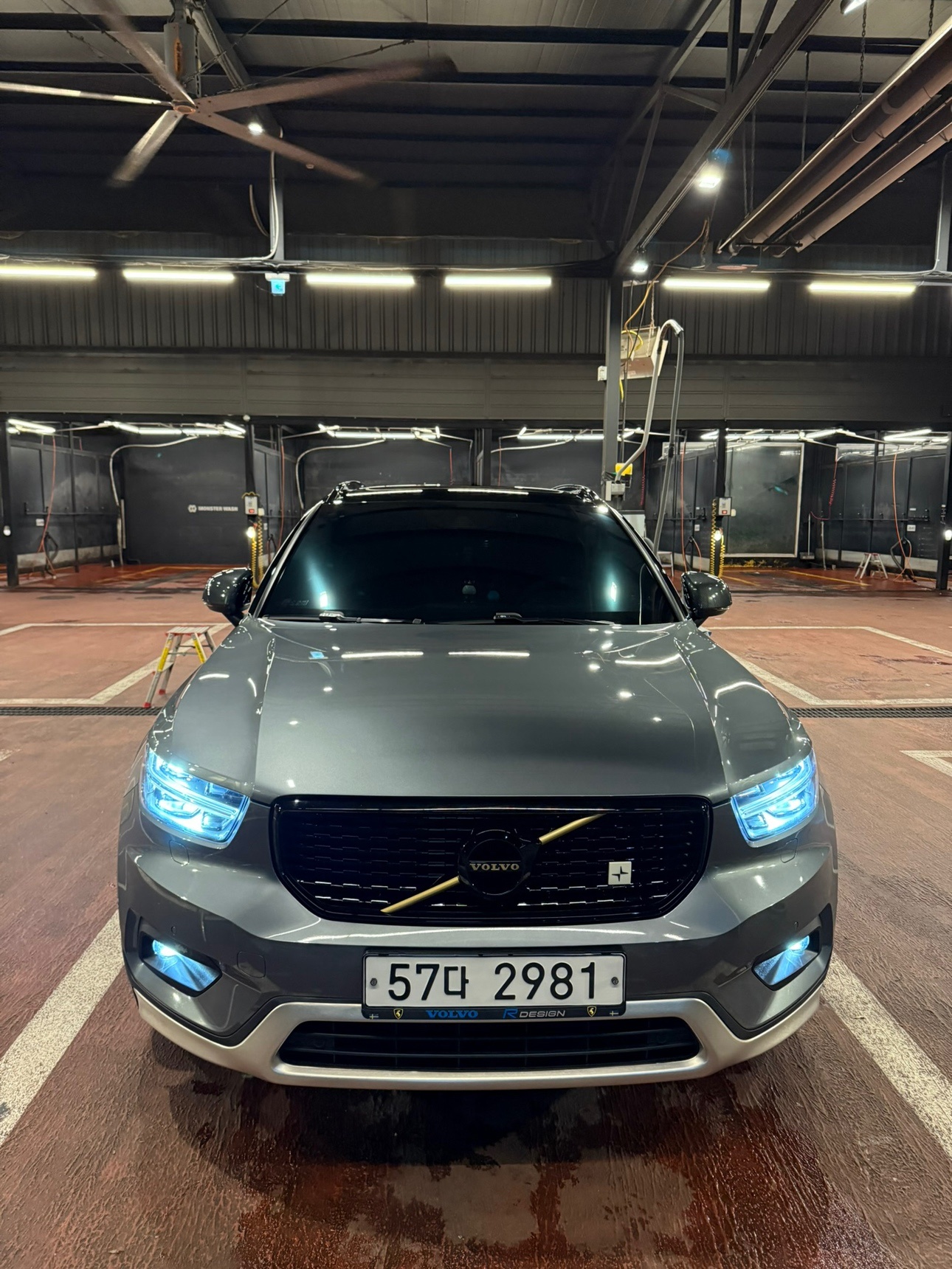 XC40 T4 AWD R-Design 매물 썸네일