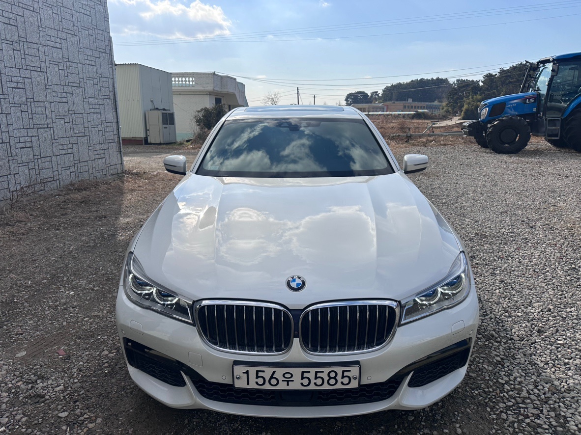 7시리즈 G11 740d xDrive 후기형 (320마력) M Sport 매물 썸네일