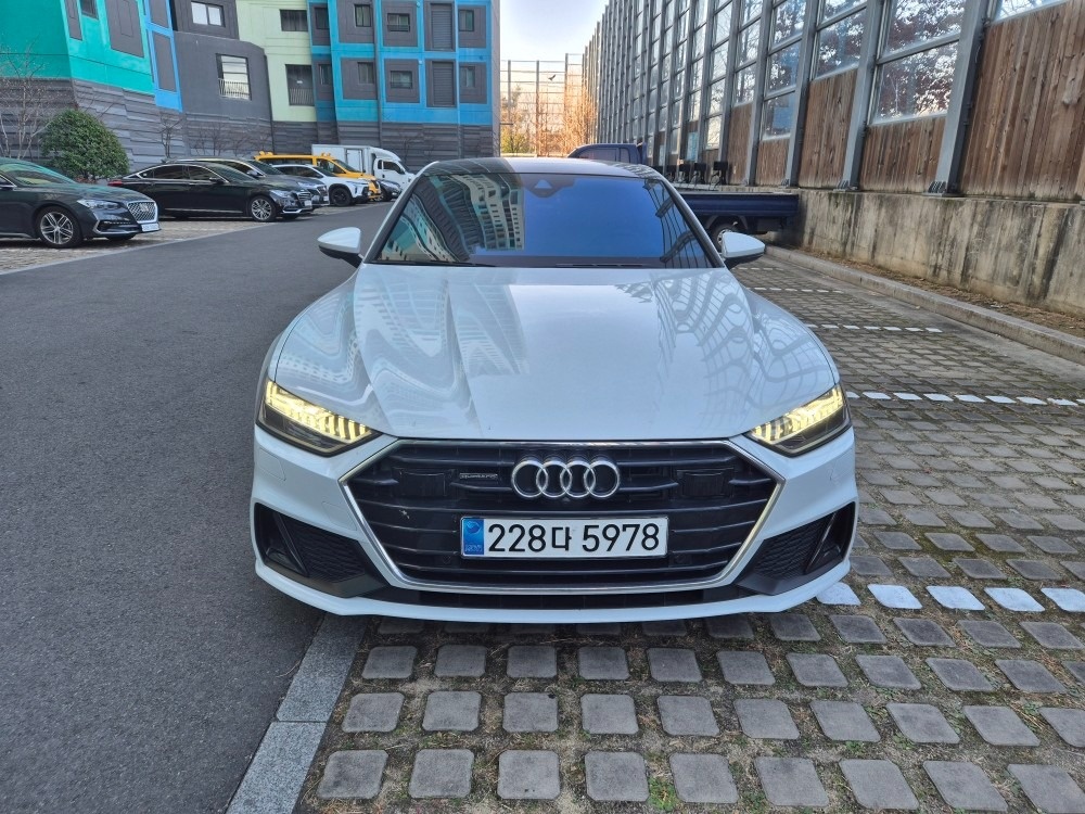 A7 Sportback 4K8 45 TDI 콰트로 (245마력)프리미엄 매물 썸네일