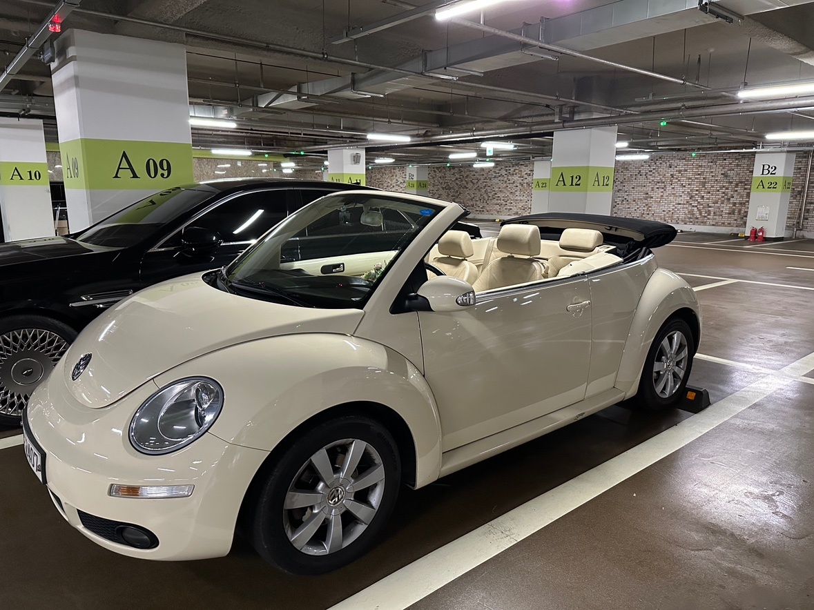 뉴 비틀 Ⅱ 9C/1Y 2.0 Cabriolet 매물 썸네일