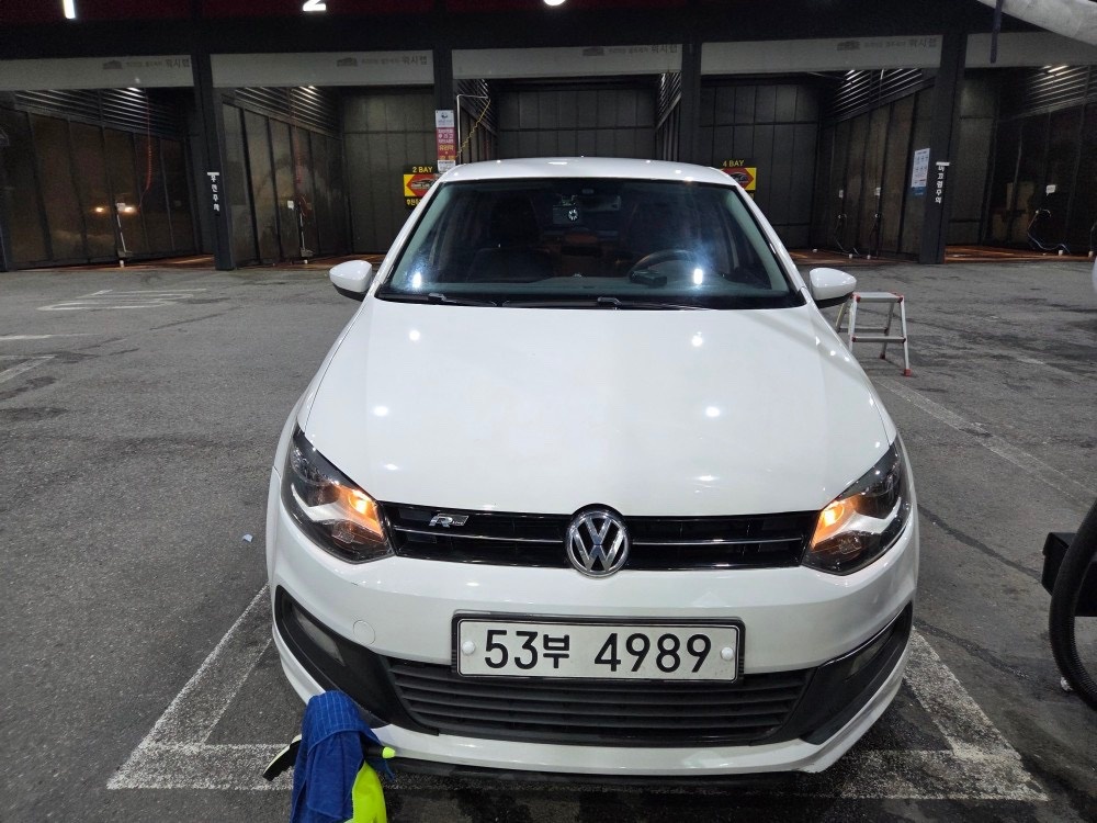 폴로 Ⅴ 1.6 TDI 매물 썸네일