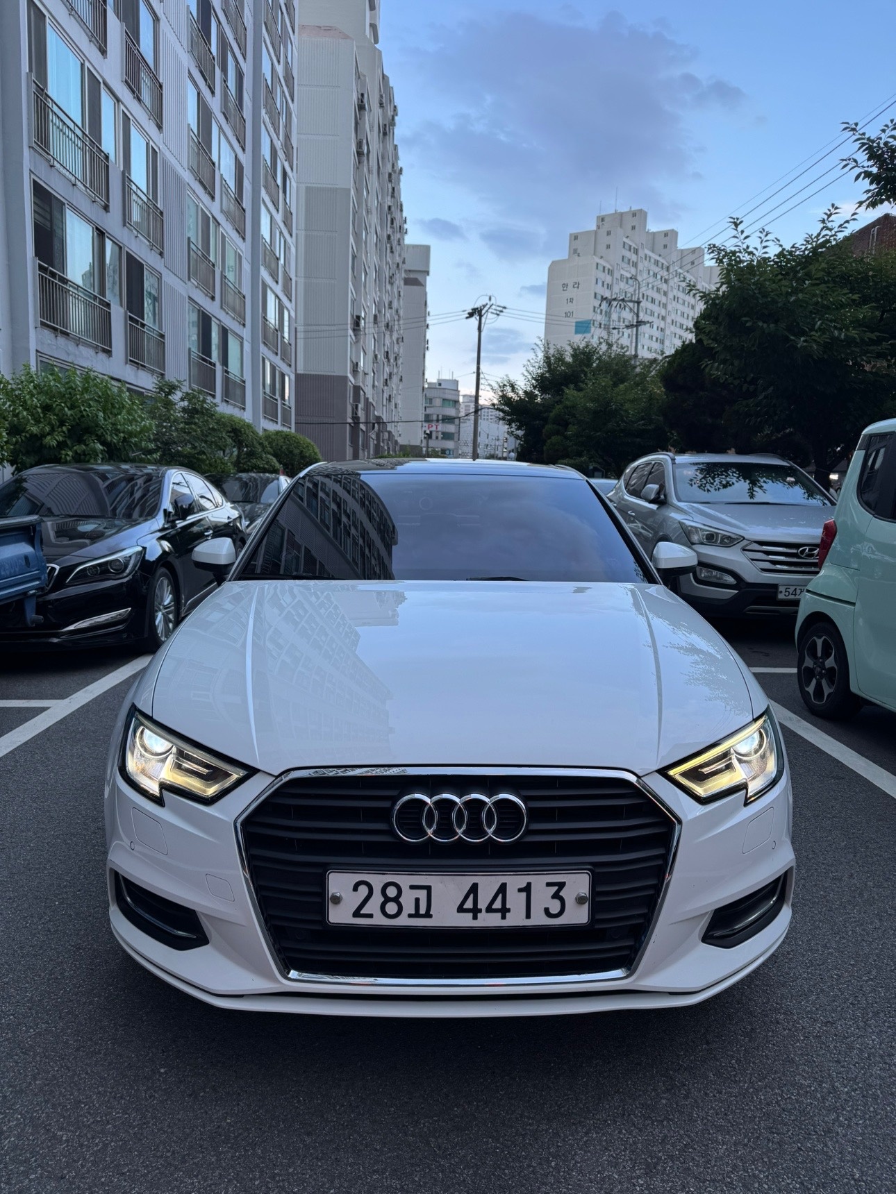 A3 8V 40 TFSI (186마력)세단 매물 썸네일