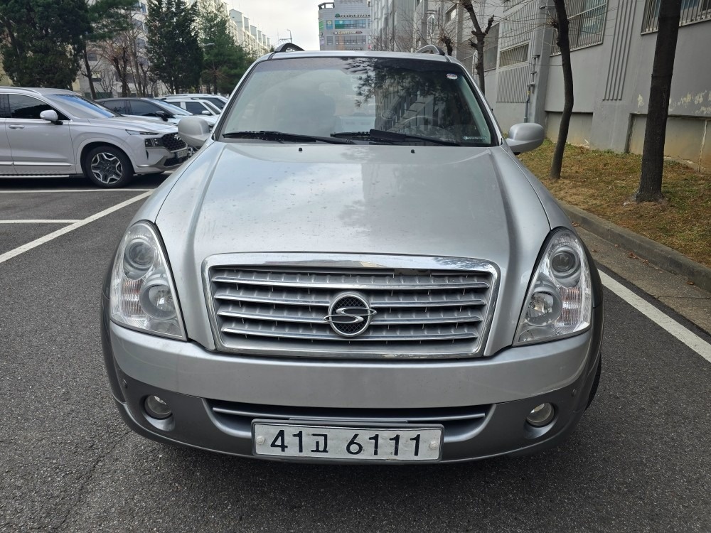 슈퍼 렉스턴 Y200 7인승(디젤 RX4) 4WD 최고급 매물 썸네일