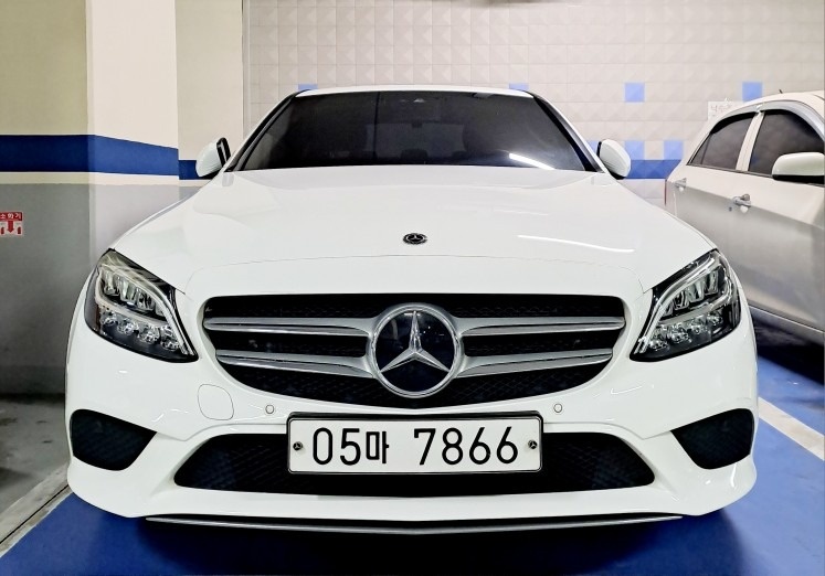 C 클래스 W205 C220 d (194마력) 매물 썸네일