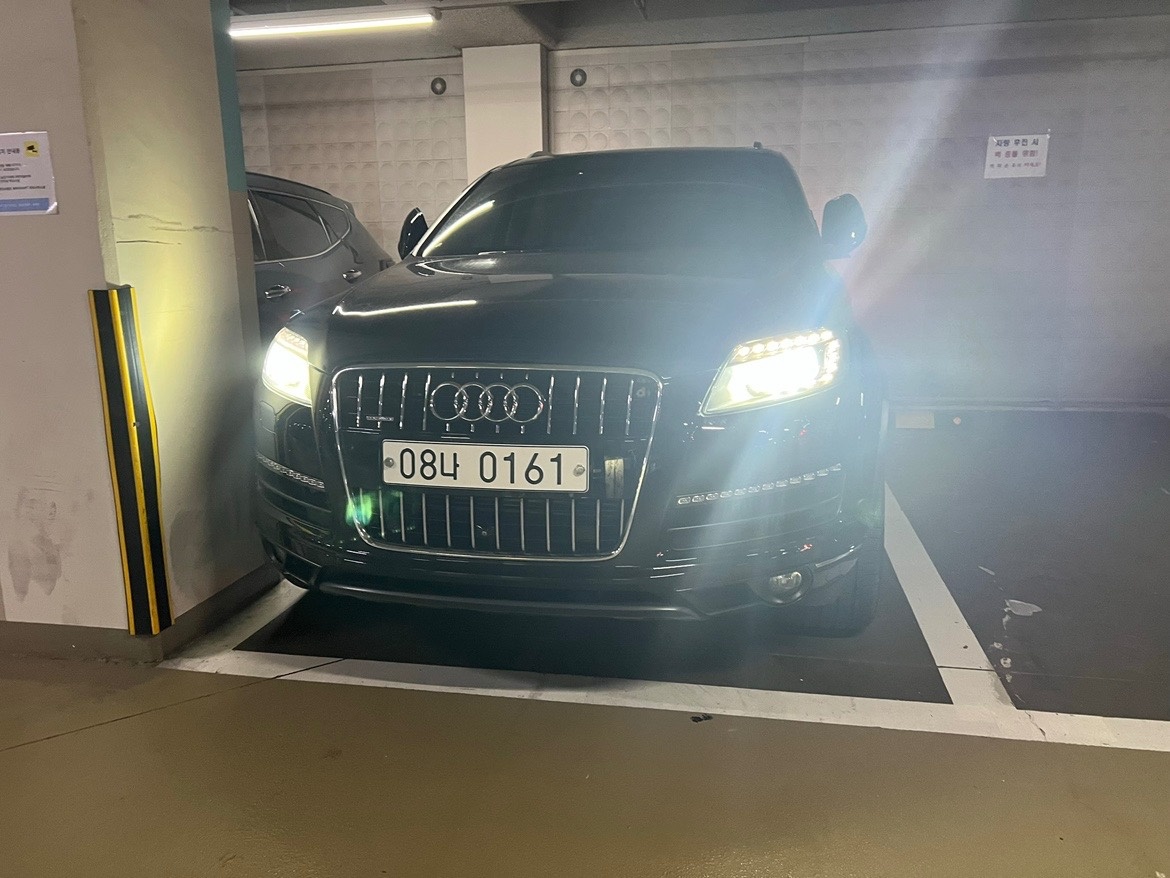 Q7 4L 35 TDI 콰트로 다이내믹 매물 썸네일