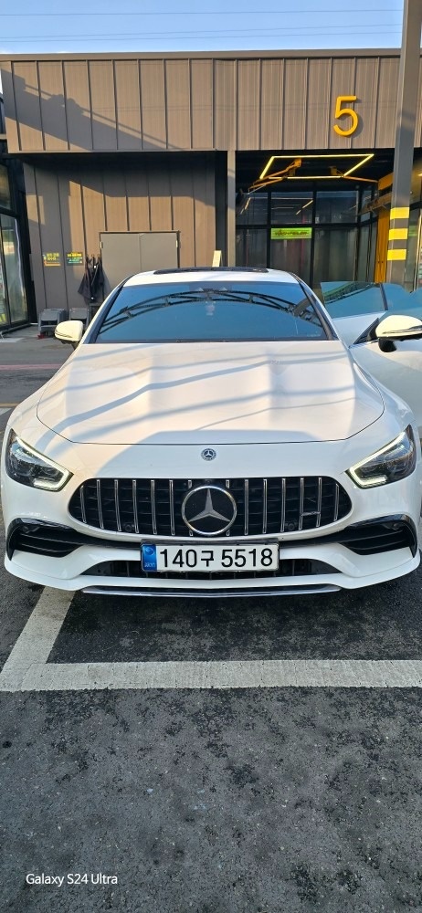 AMG GT C190 4도어 GT43 4Matic + 후기형 (389마력) 매물 썸네일