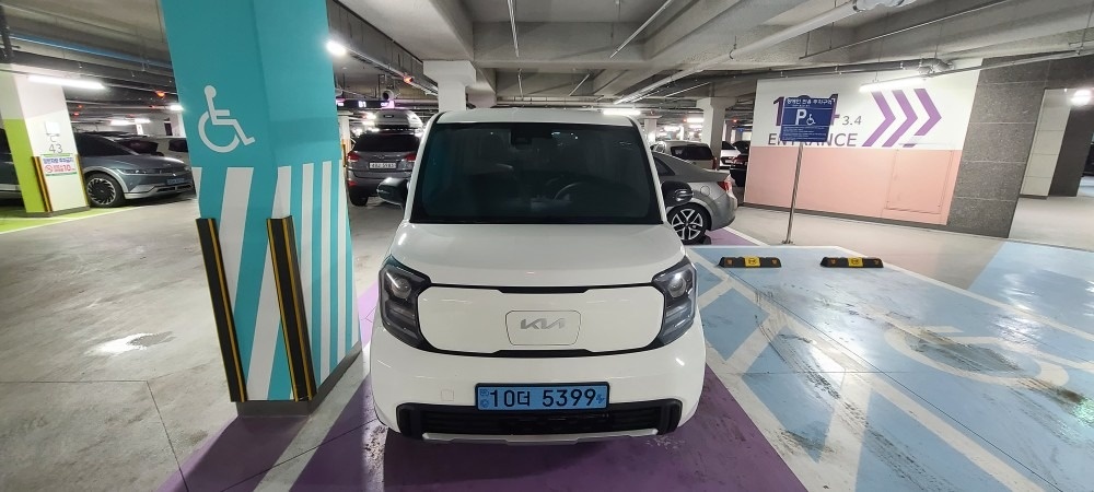 더 뉴 레이 PE2 TAM BEV(35.2 kWh) FWD 에어(205km) 매물 썸네일