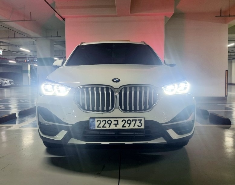 X1 F48 20 i xDrive (192마력)xLine 매물 썸네일