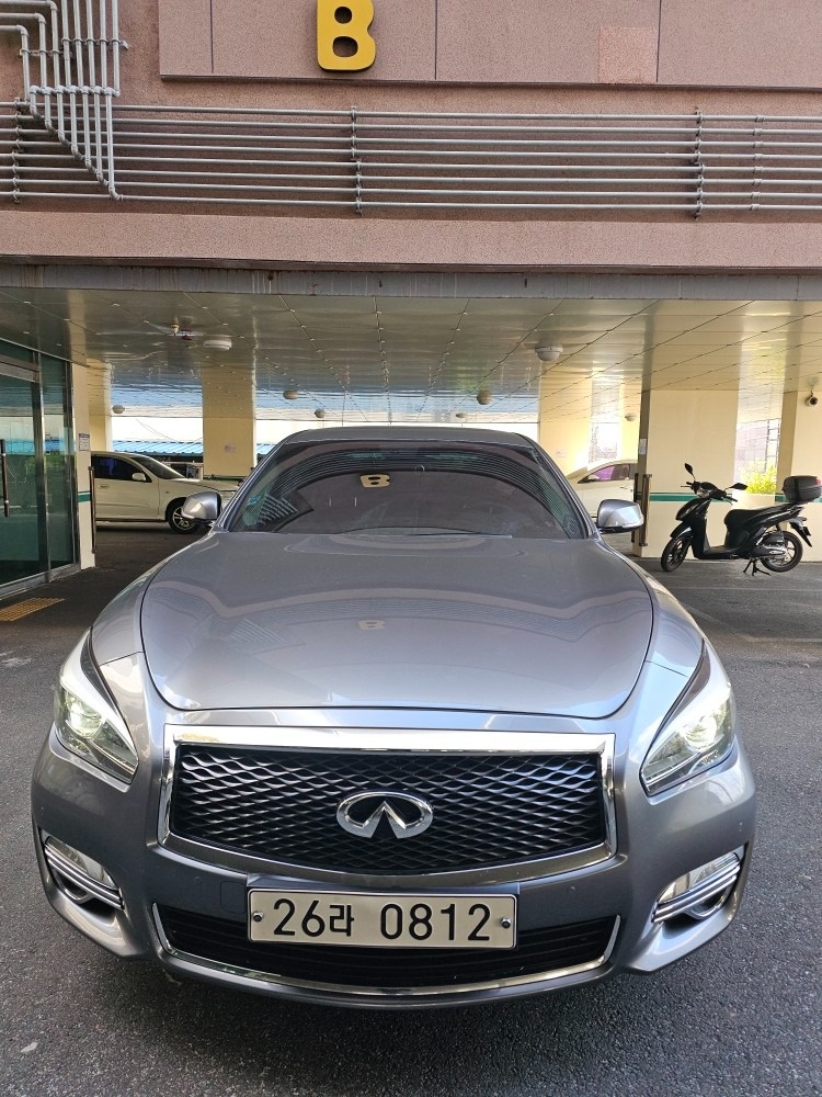 Q70 3.7 RWD (333마력) 매물 썸네일