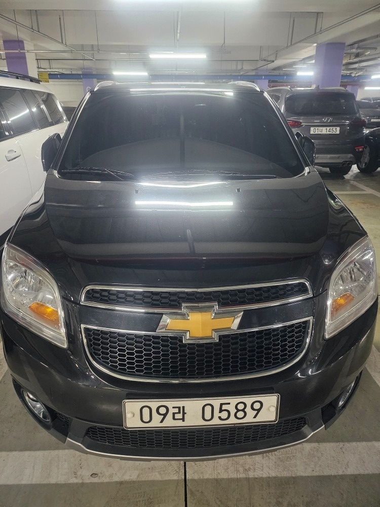 올란도 MPV7 7인승(2.0 LPi) FWD 퍼펙트 블랙 매물 썸네일