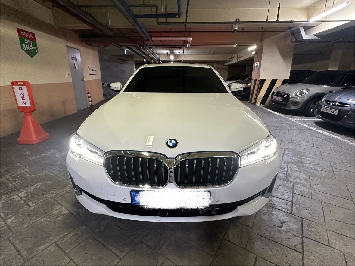 5시리즈 G30 530 i 페이스리프트 (252마력) 매물 썸네일