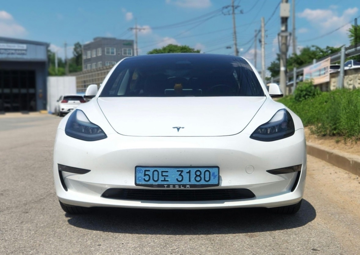 모델 3 BEV(75kWh) AWD 롱 레인지 매물 썸네일