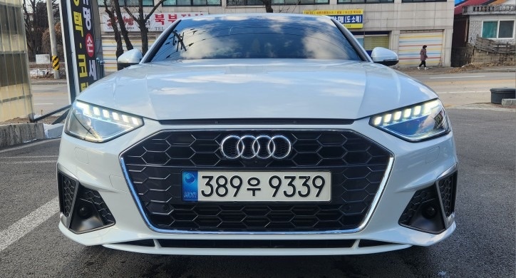 A4 B9/8W 40 TFSI 후기형 (204마력) 매물 썸네일