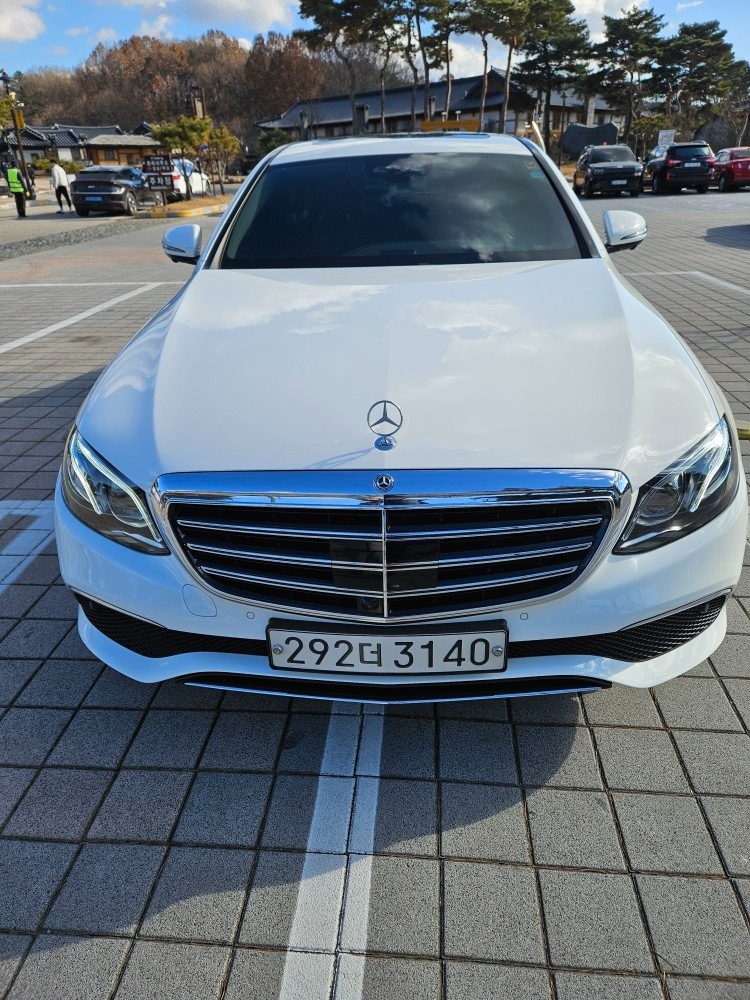 E 클래스 W213 E300 e 4Matic 매물 썸네일