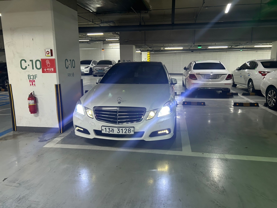 E 클래스 W212 E350 전기형 (272마력) 매물 썸네일