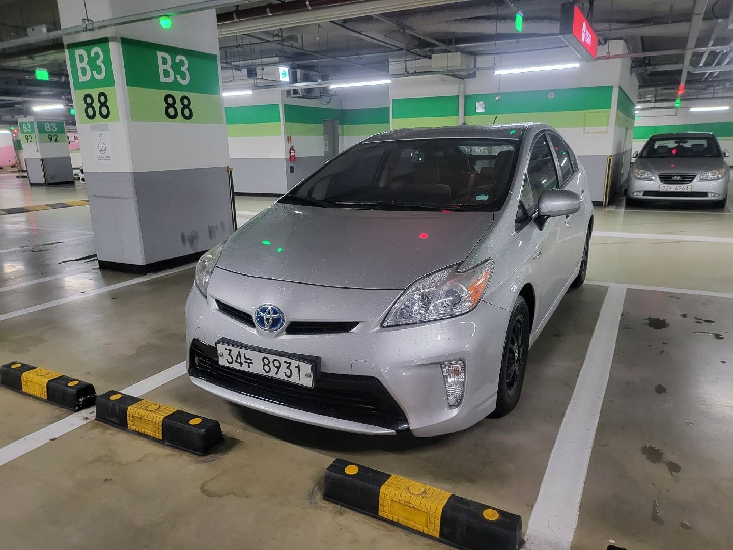 프리우스 XW30 HEV 1.8 FWD (136마력) 매물 썸네일