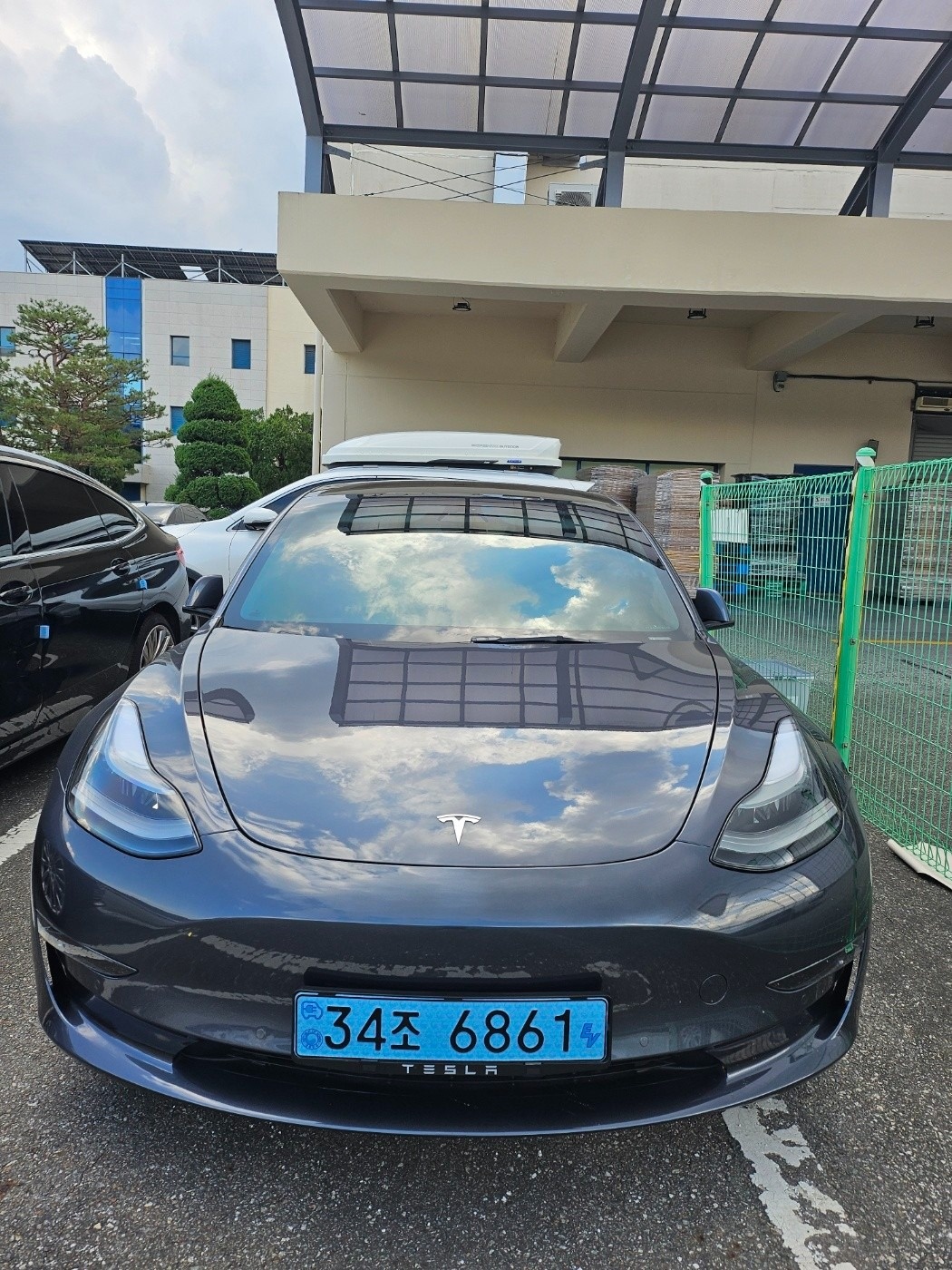 모델 3 BEV(75kWh) AWD 롱 레인지 매물 썸네일