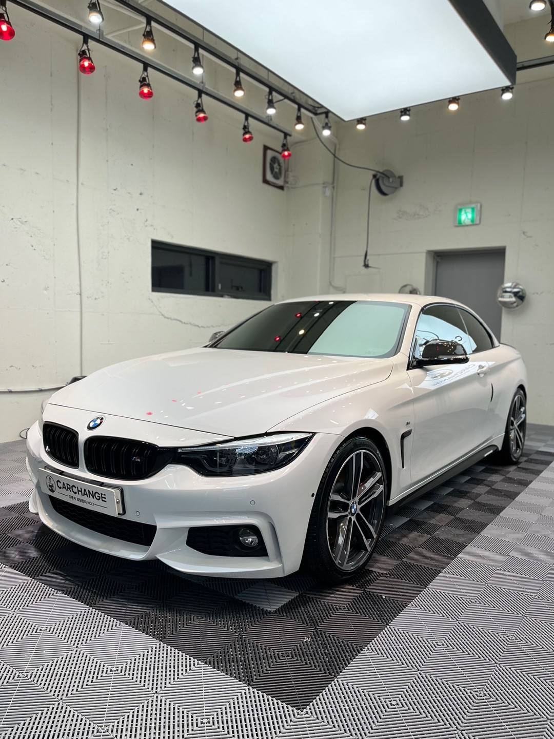4시리즈 F32 430 i 컨버터블 후기형 (252마력)M 스포츠 매물 썸네일
