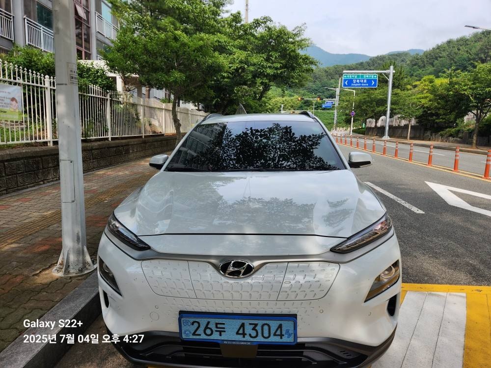 코나 OS 전기(64kWh) FWD 프리미엄 매물 썸네일