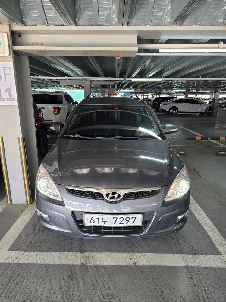 i30 cw FD 1.6 VVT FWD 럭셔리 매물 썸네일