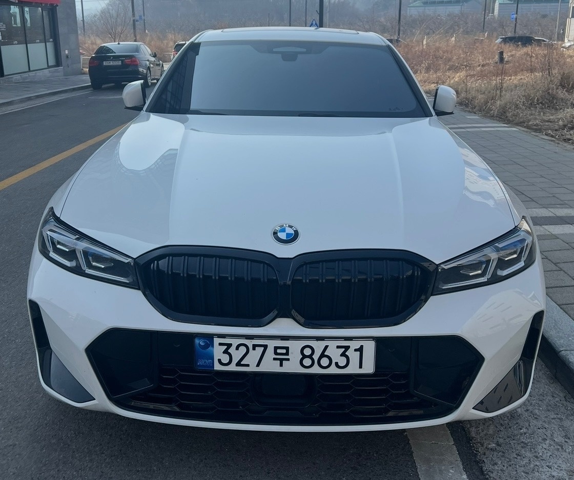 3시리즈 G20 320d 세단 후기형 (190마력)M 스포츠 매물 썸네일