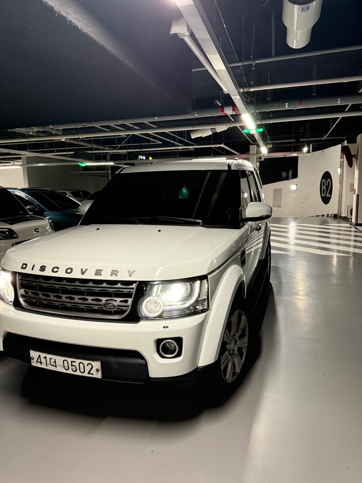 디스커버리 4 L319 3.0 TD V6 매물 썸네일