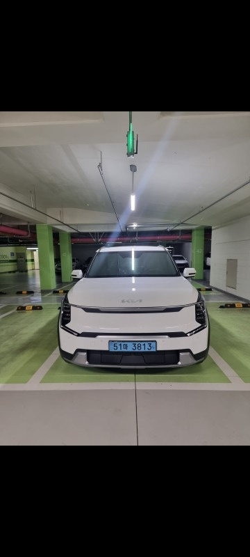 EV9 MV1 BEV(99.8kWh) RWD 에어(7인승) 매물 썸네일