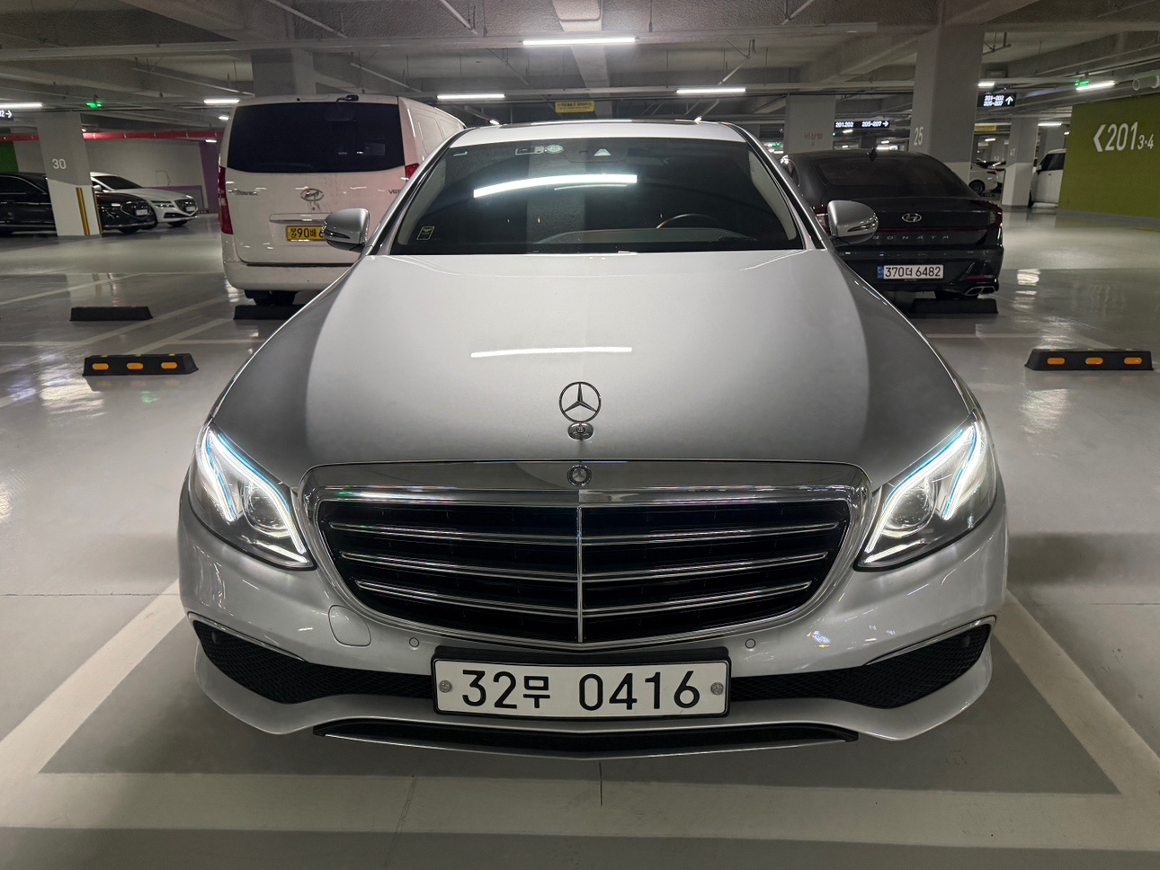 E 클래스 W213 E220 d 전기형 (163마력) 매물 썸네일