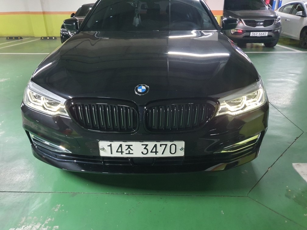 5시리즈 G30 530 i (252마력)럭셔리 매물 썸네일