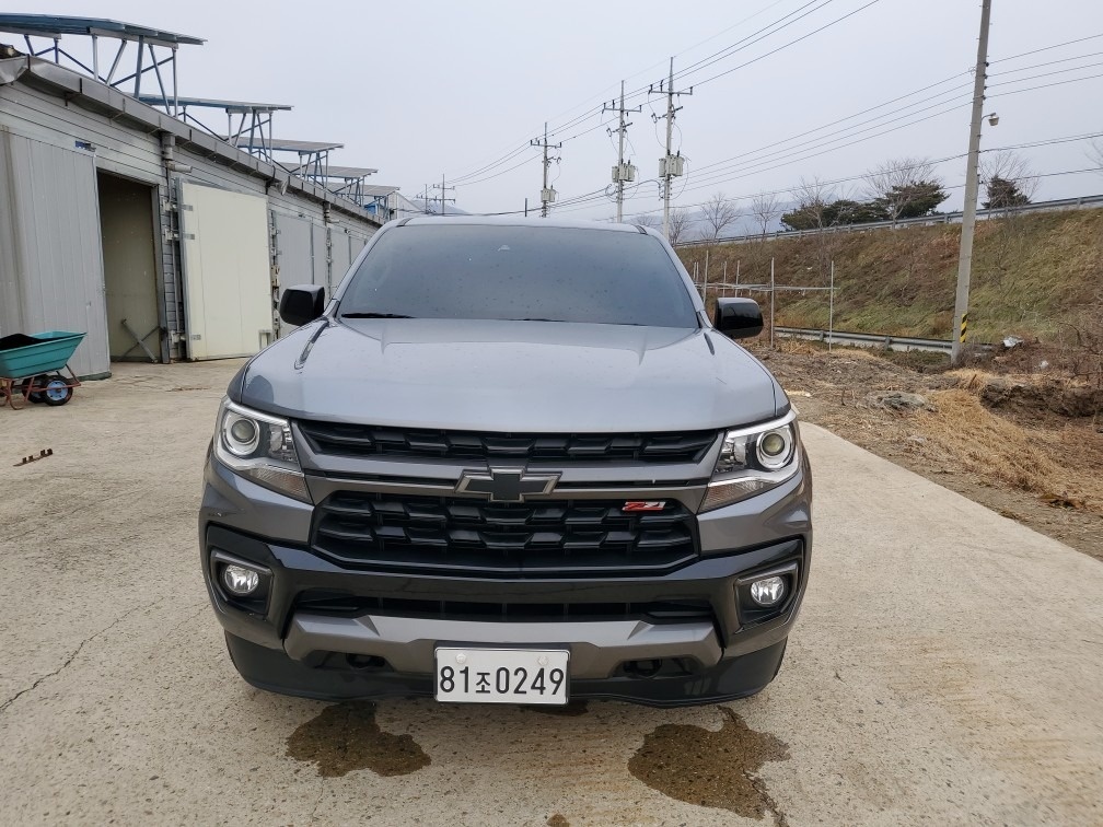 리얼 뉴 콜로라도 가솔린 3.6 AWD (312마력) 매물 썸네일