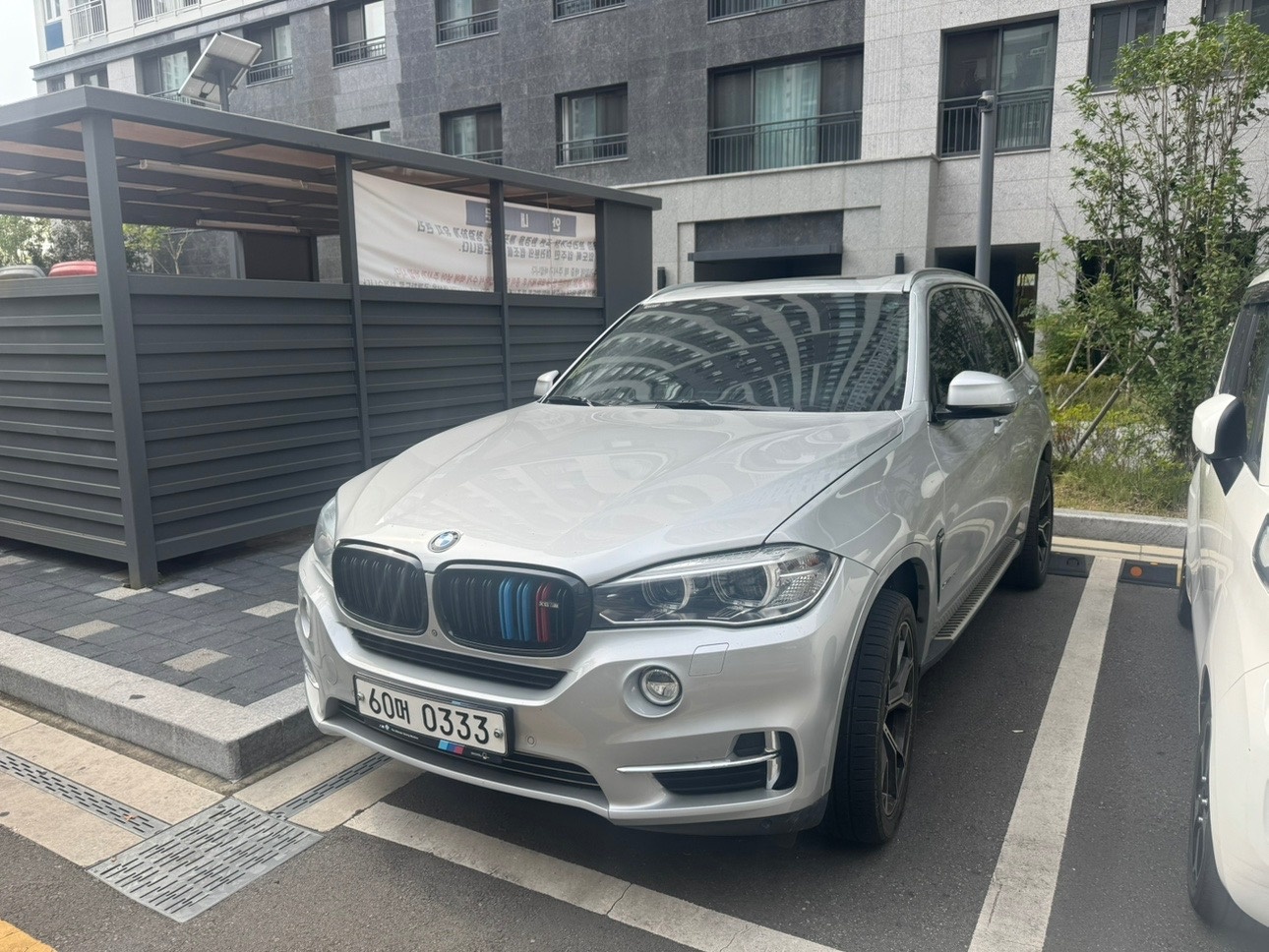 X5 F15 30d xDrive (258마력) 매물 썸네일