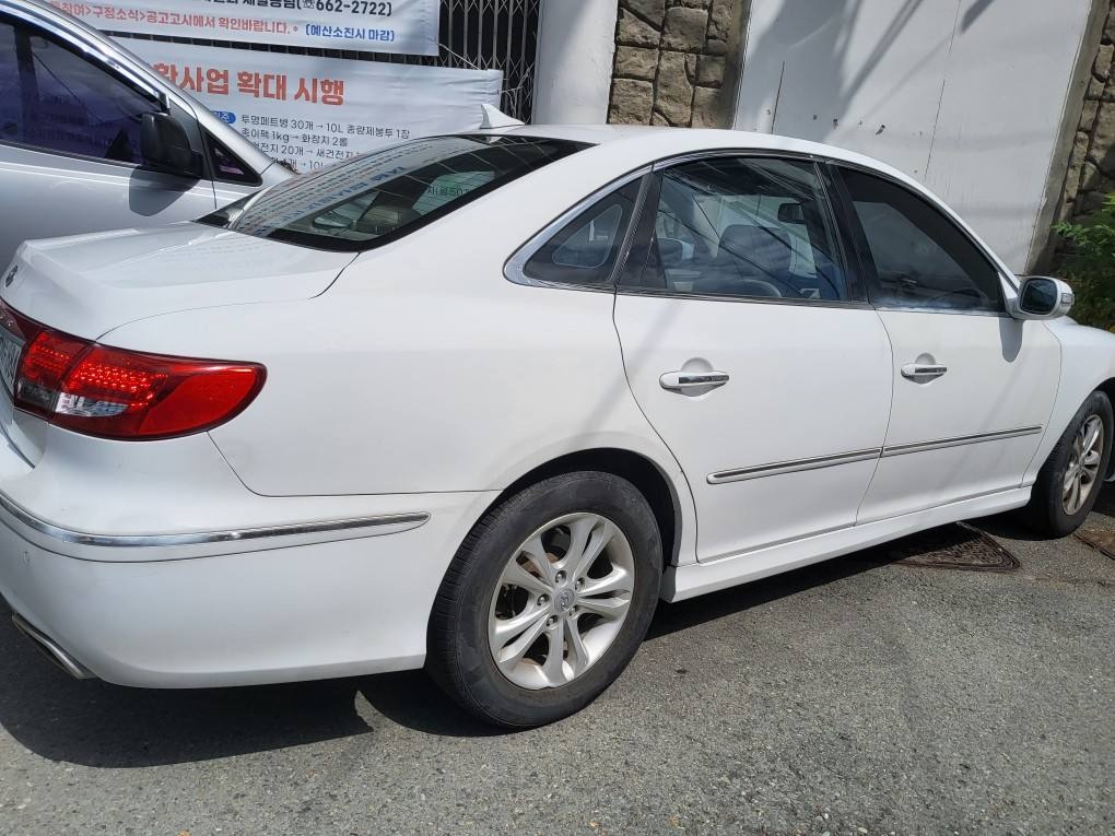 그랜저 뉴 럭셔리 TG LPi Q270 FWD 장애인 매물 썸네일
