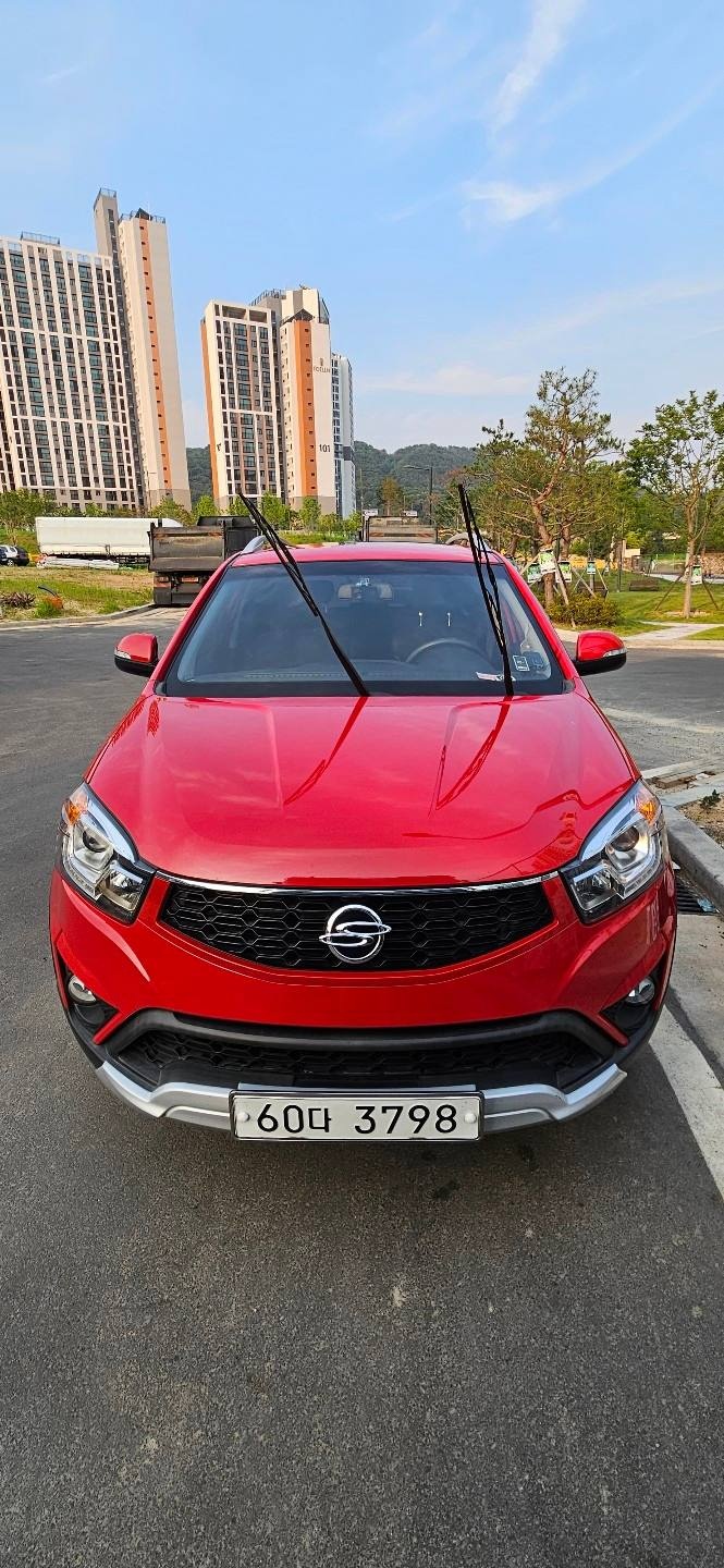 뉴 코란도 C C200 5인승(디젤 2.0) FWD RX 고급 매물 썸네일