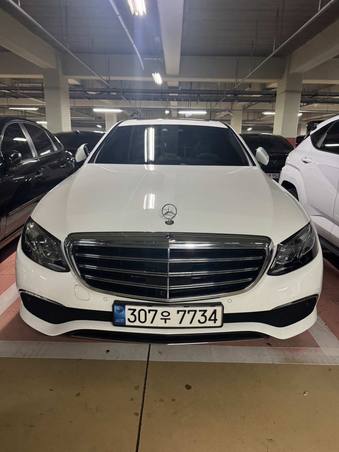 E 클래스 W213 E300 4Matic 전기형 (211마력) 매물 썸네일