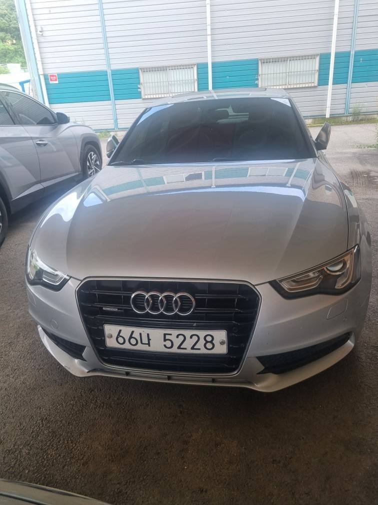 A5 8T 2.0 TDI Sportback 콰트로 (177마력) 매물 썸네일