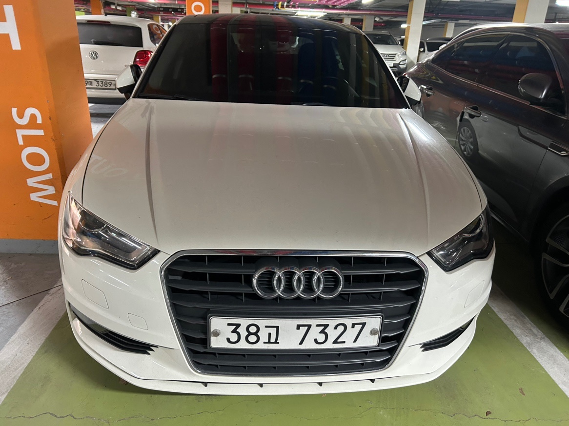 A3 8V 25 TDI (105마력)세단 매물 썸네일