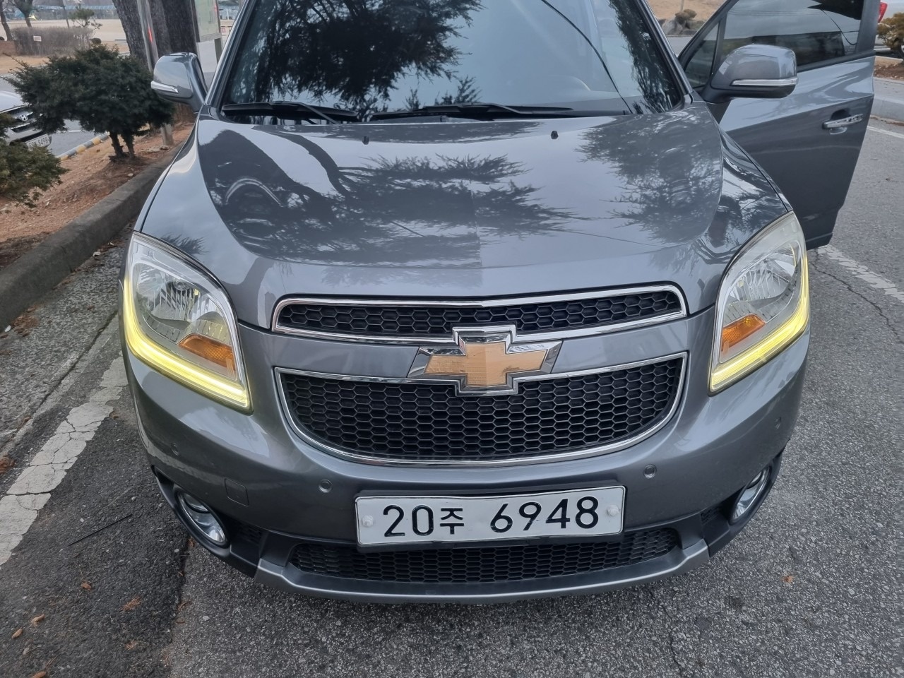 올란도 MPV7 7인승(2.0 LPi) FWD LT 세이프티 팩 매물 썸네일