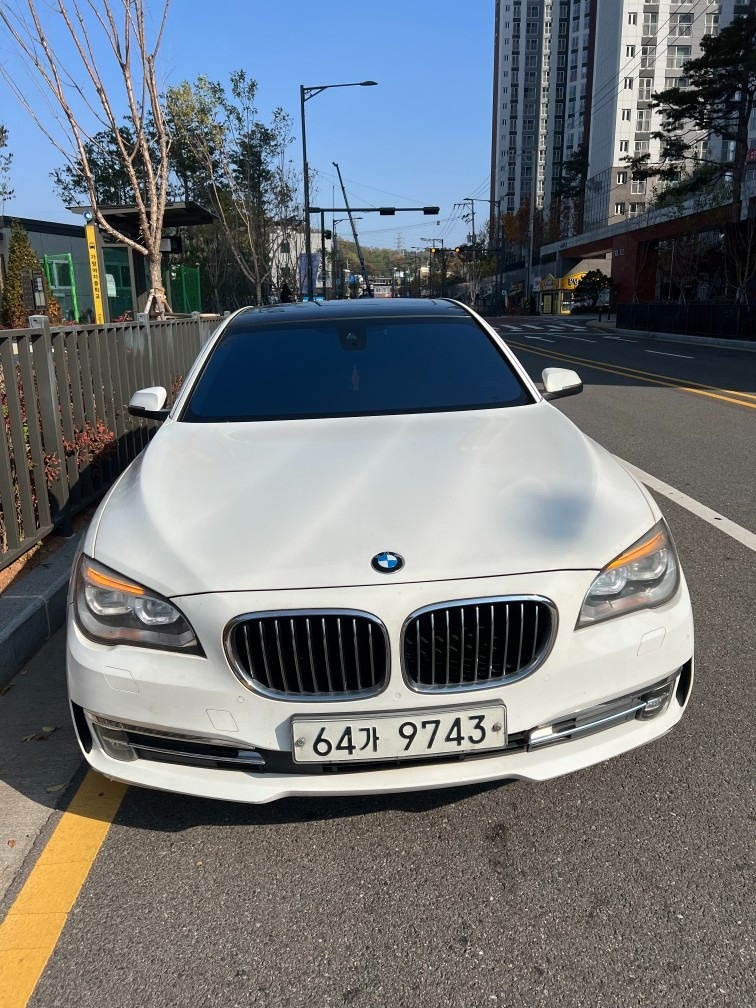 7시리즈 F01 730 d xDrive (258마력) 매물 썸네일