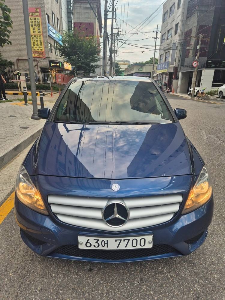B 클래스 W246 B200 CDI 전기형 (136마력)블루이피션시 매물 썸네일
