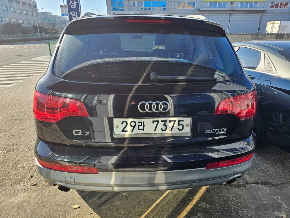 Q7 4L 3.0 TDI 콰트로 (239마력) 매물 썸네일