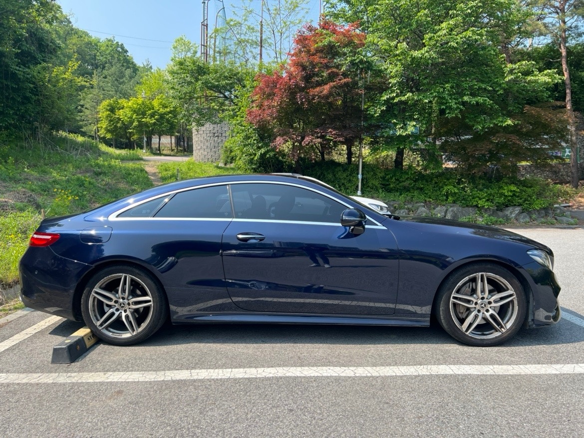 E 클래스 W213 E220 d Coupe 전기형 (194마력) 매물 썸네일