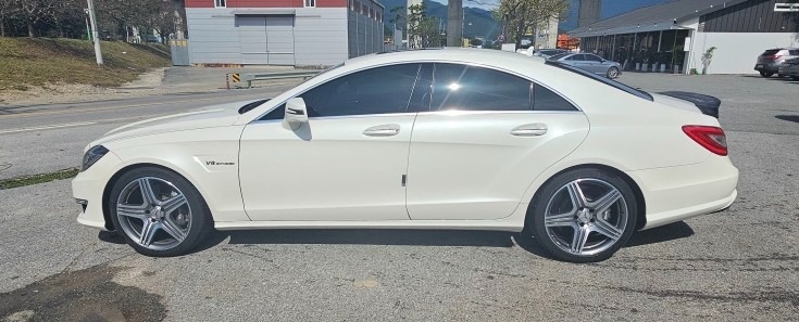 CLS 클래스 W218 CLS63 amg 전기형 (525마력) 매물 썸네일