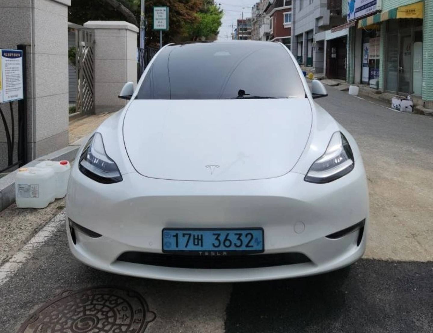 모델 Y BEV(89.2 kWh) AWD 롱 레인지 매물 썸네일